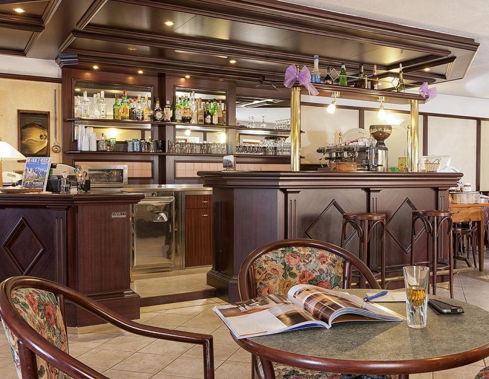 Hotel Veneriaz Nus Luaran gambar