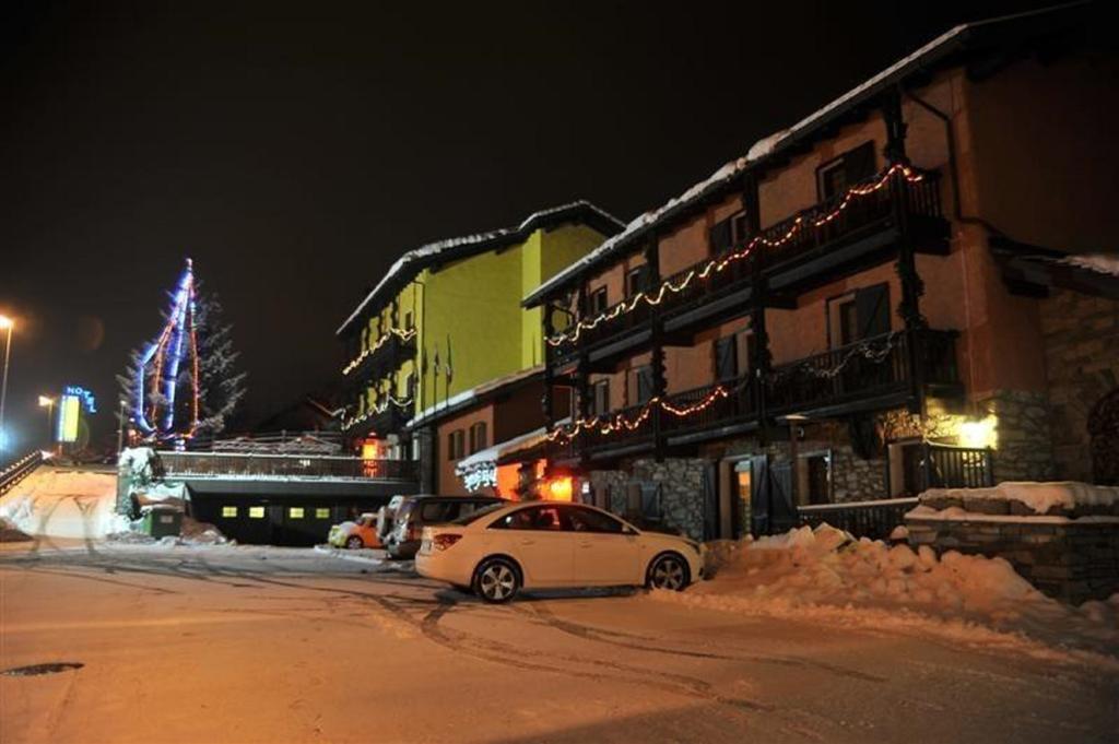 Hotel Veneriaz Nus Luaran gambar