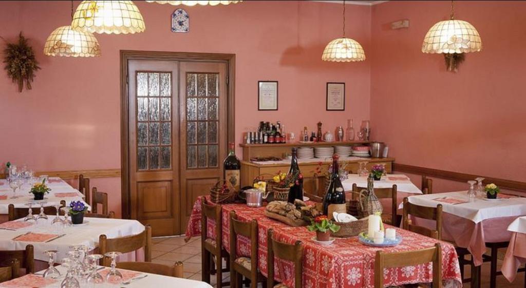 Hotel Veneriaz Nus Luaran gambar