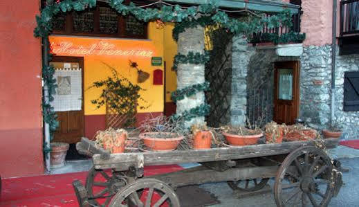 Hotel Veneriaz Nus Luaran gambar